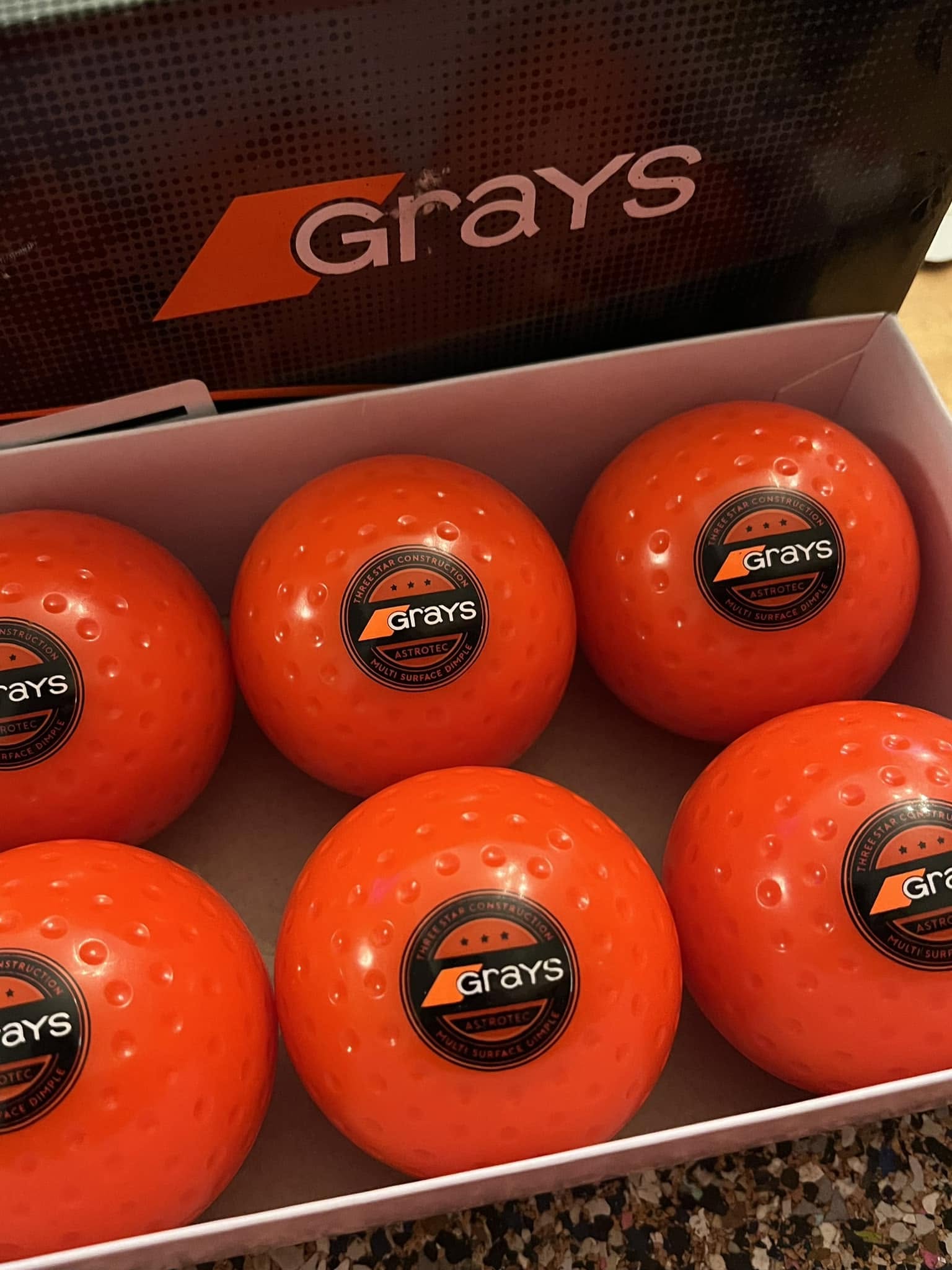 balls